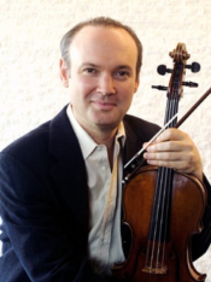 Camerata Notturna, Paul Neubauer Performs Glière & Hindemith, 3 March 2012. Pictured: Paul Neubauer, viola.
